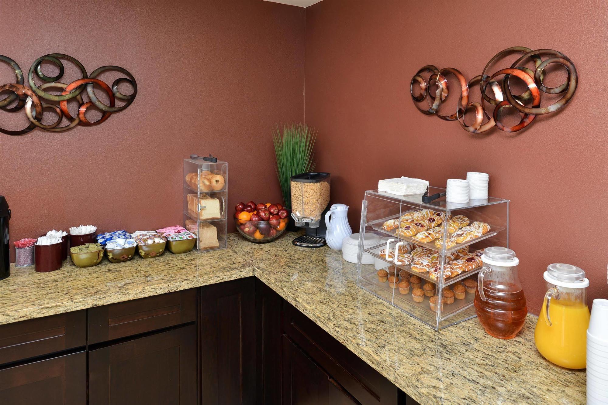Surestay Hotel By Best Western Vallejo Napa Valley Екстер'єр фото